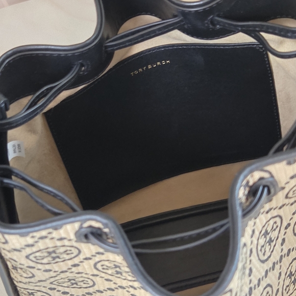 $598 Tory Burch T Monogram Bell Bag Black/Tan - Picture 7 of 9